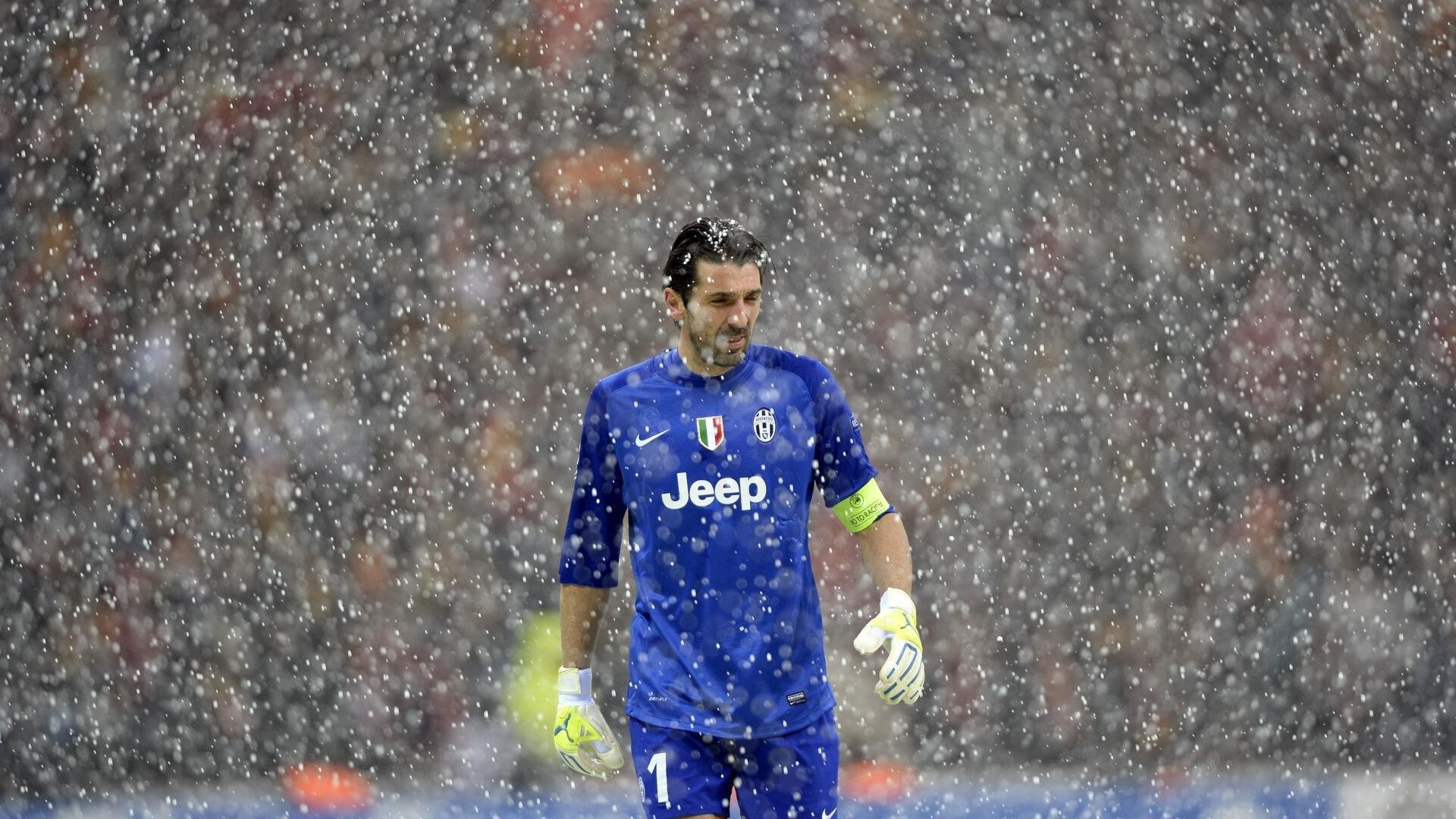 爱游戏2026-马丁内利爆发，阿尔及利亚击溃国际米兰，足球版图重绘的启示