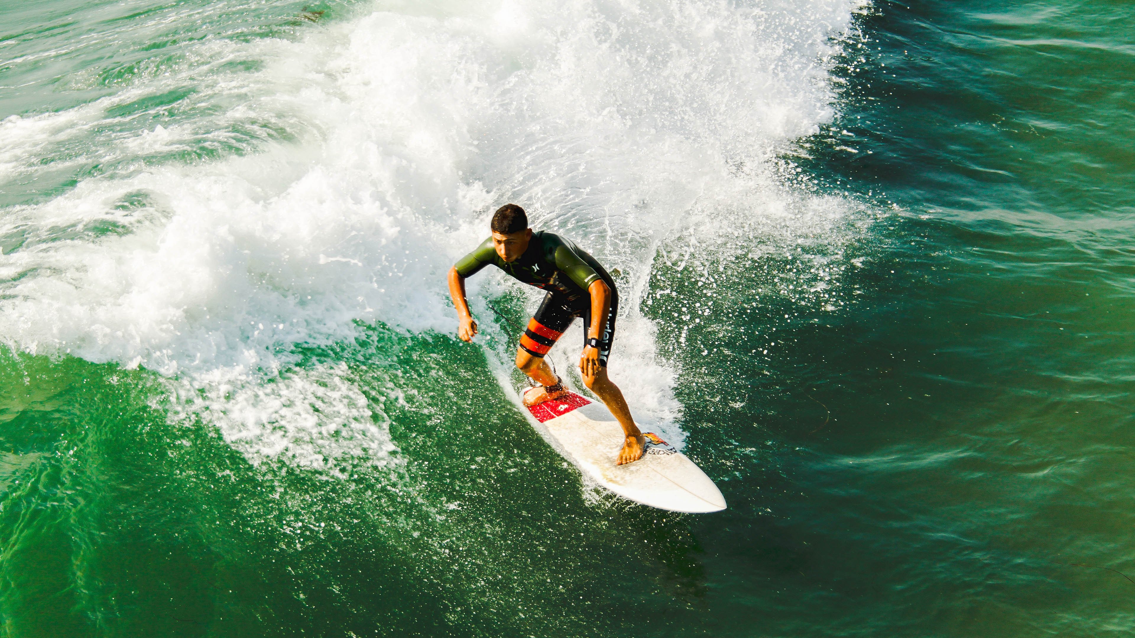 爱游戏在线-迪马利亚的荷兰式收割,当F1街道赛成为资本与技术的双重赛道